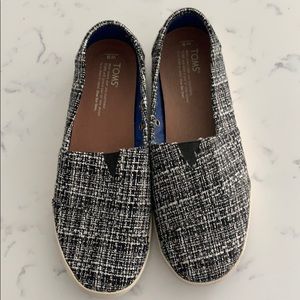 Toms slip on shoes